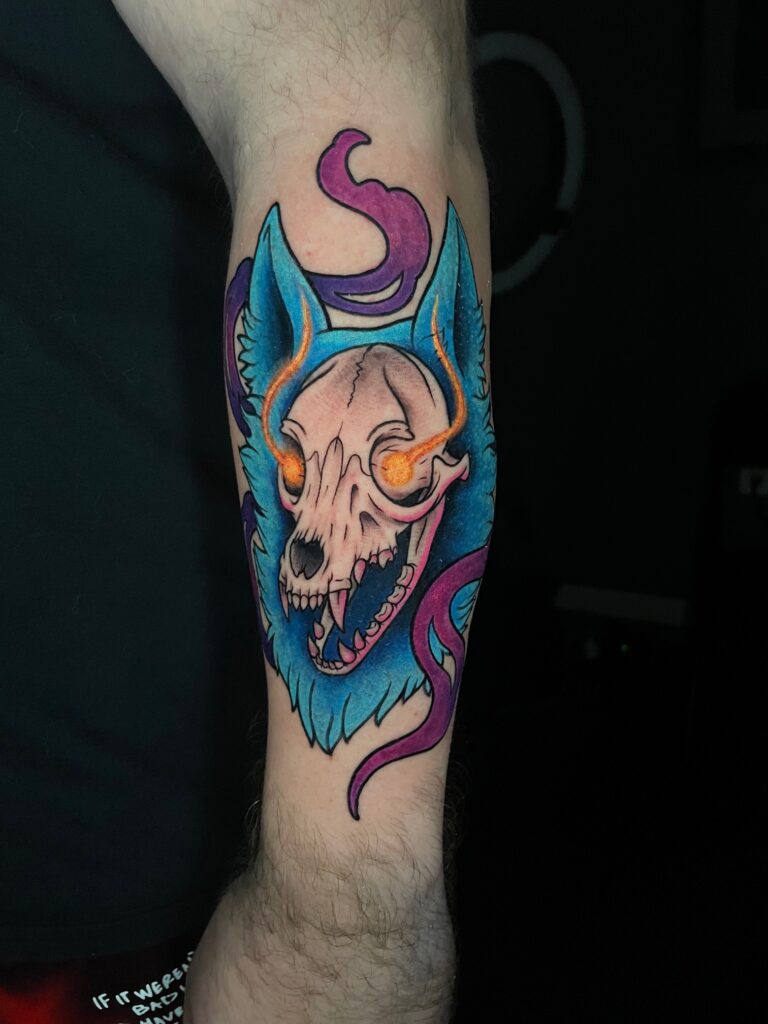 Bethany Hoff - Skull Color Tattoo